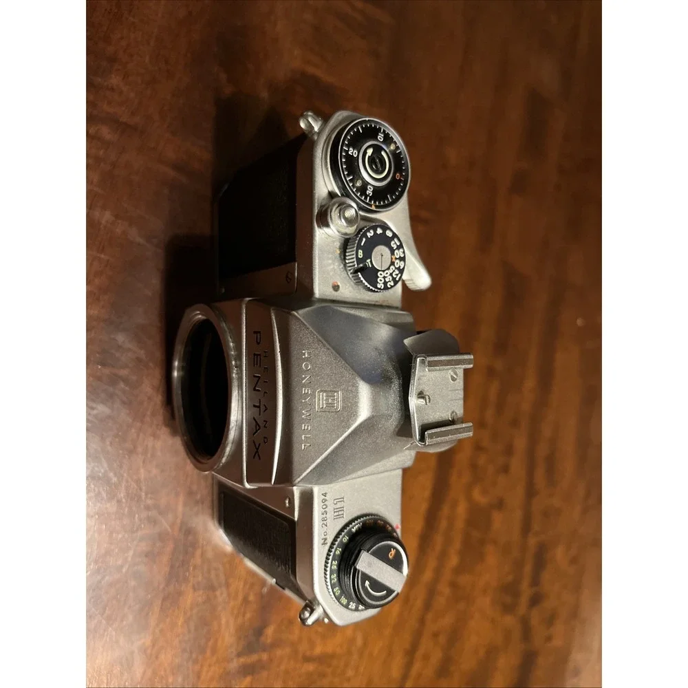 Vintage Pentax H1 (S1) Screw Mount Film Camera (Body Only)